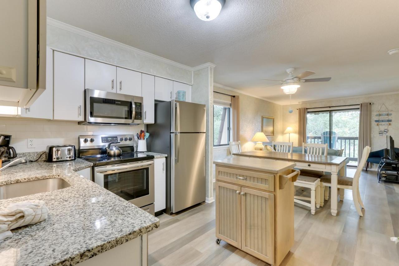 Hilton Head Condo With Balcony And Pool, Walk To Beach Pulau Hilton Head Luaran gambar