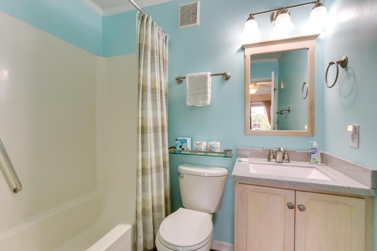 Hilton Head Condo With Balcony And Pool, Walk To Beach Pulau Hilton Head Luaran gambar